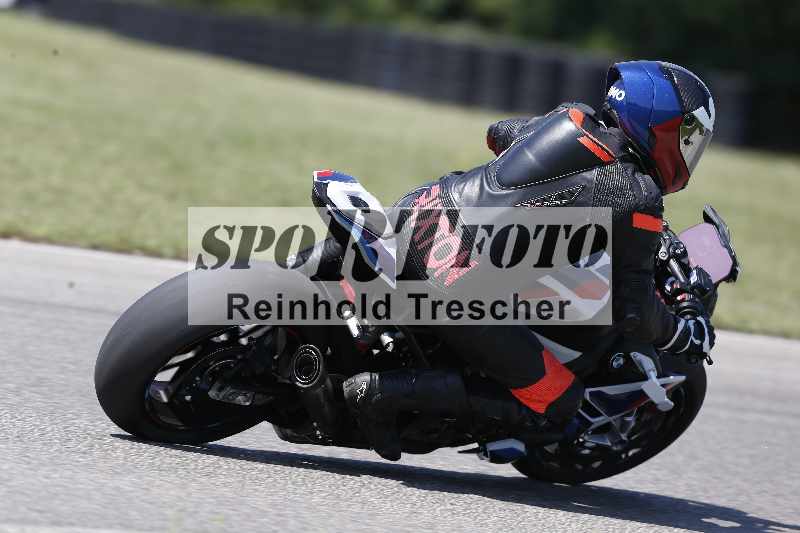 /44 09.08.2025 Plüss Moto Sport ADR/Freies Fahren/backside